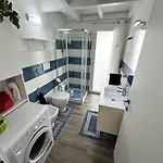 شقة Comodo E Funzionale In Pieno Centro A C228 SantʼAntìoco